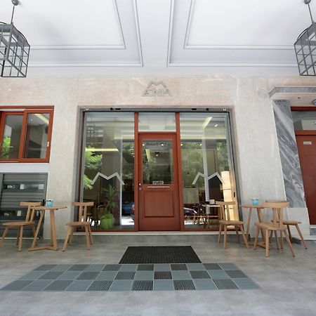 Meni Apartments Атина Екстериор снимка