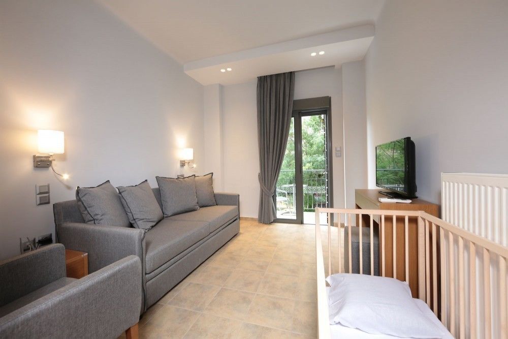 Meni Apartments Атина Екстериор снимка