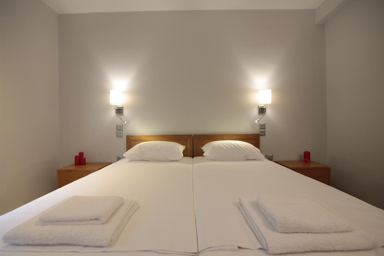 Meni Apartments Атина Екстериор снимка