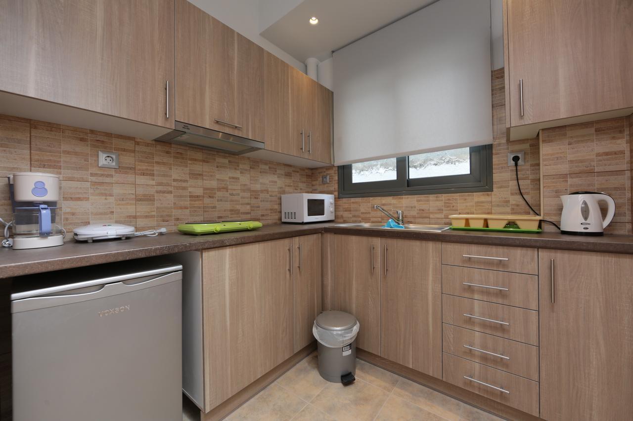 Meni Apartments Атина Екстериор снимка