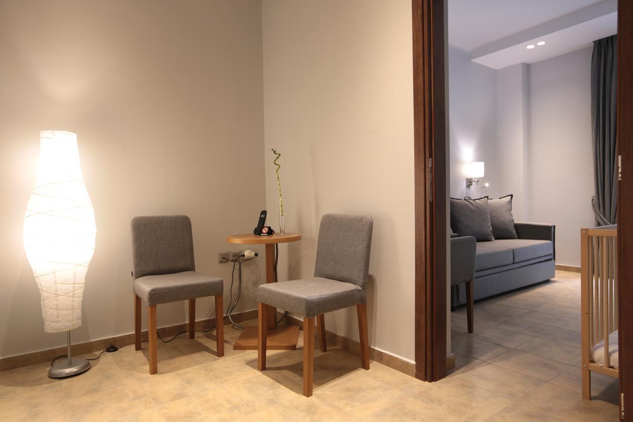 Meni Apartments Атина Екстериор снимка