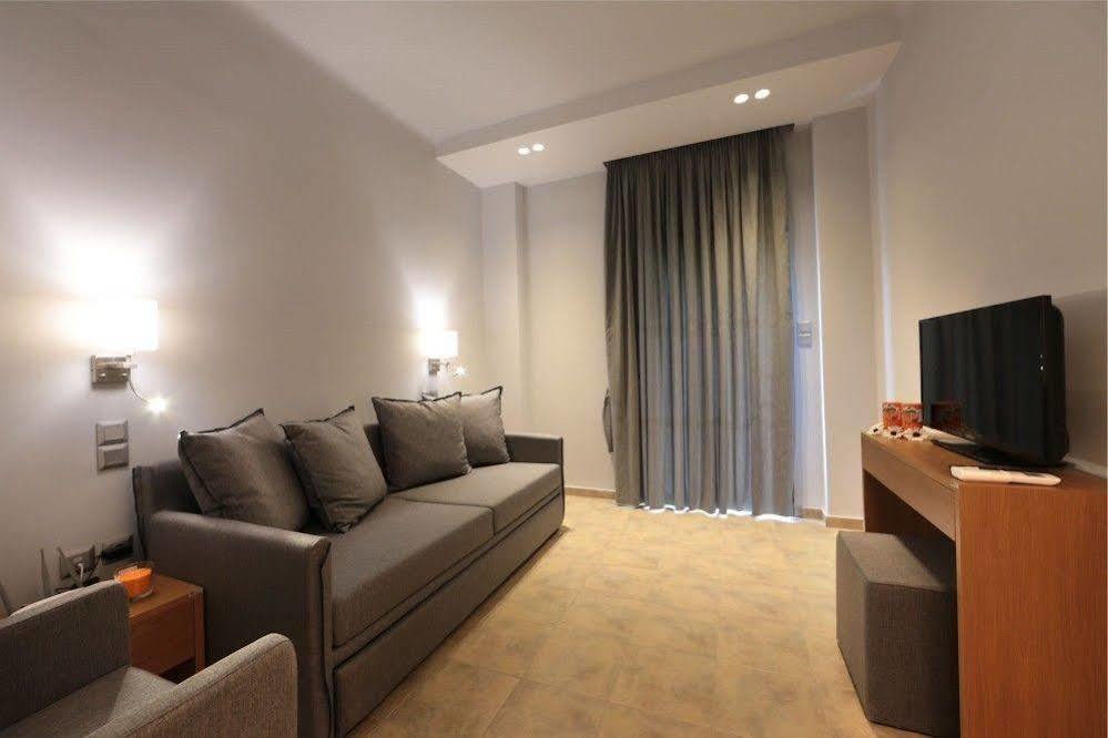 Meni Apartments Атина Екстериор снимка
