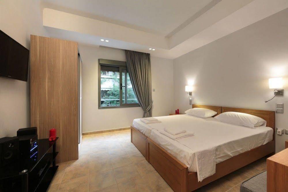 Meni Apartments Атина Екстериор снимка